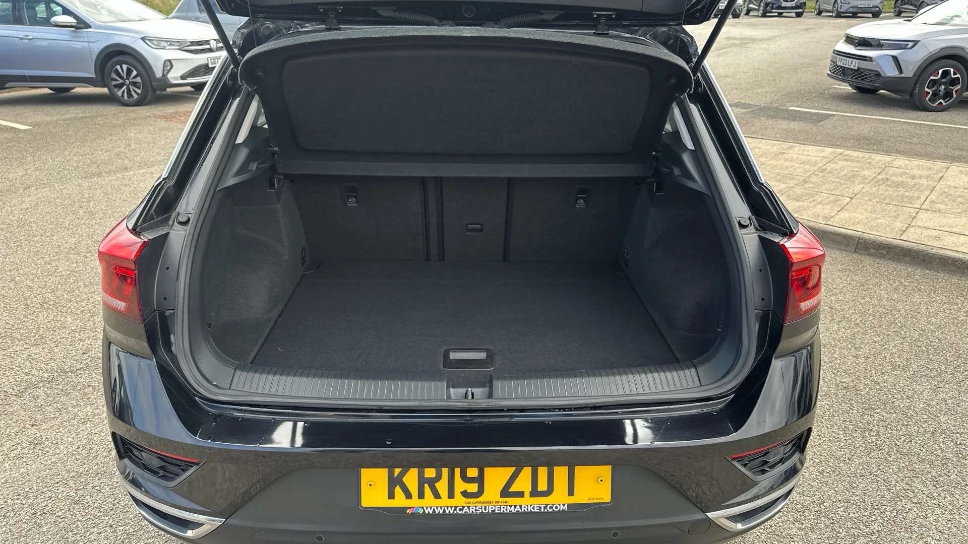 2019 VOLKSWAGEN T-ROC 2019 VOLKSWAGEN T-ROC