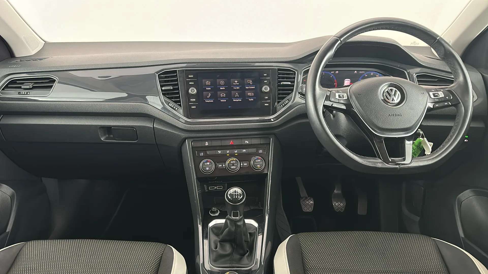 2018 VOLKSWAGEN T-ROC 2018 VOLKSWAGEN T-ROC