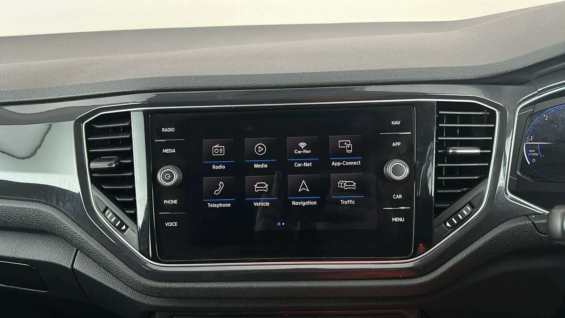 2018 VOLKSWAGEN T-ROC 2018 VOLKSWAGEN T-ROC