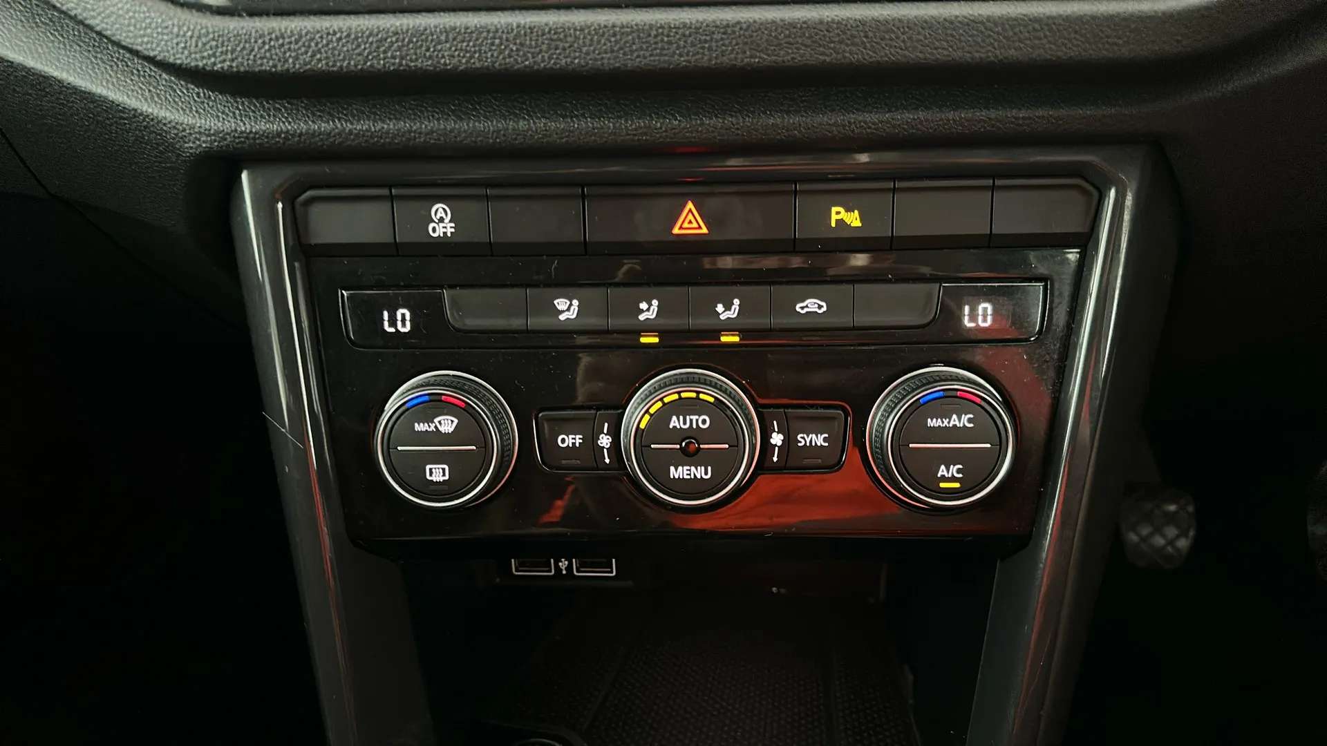 2018 VOLKSWAGEN T-ROC 2018 VOLKSWAGEN T-ROC