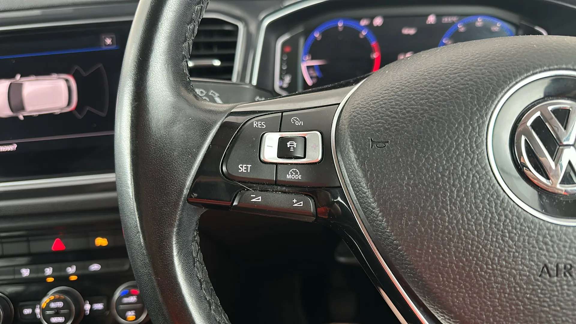 2018 VOLKSWAGEN T-ROC 2018 VOLKSWAGEN T-ROC