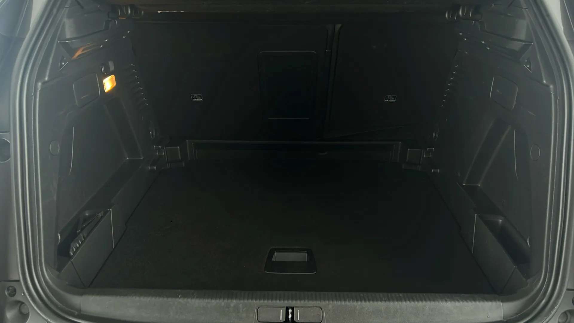 2023 PEUGEOT 3008 2023 PEUGEOT 3008