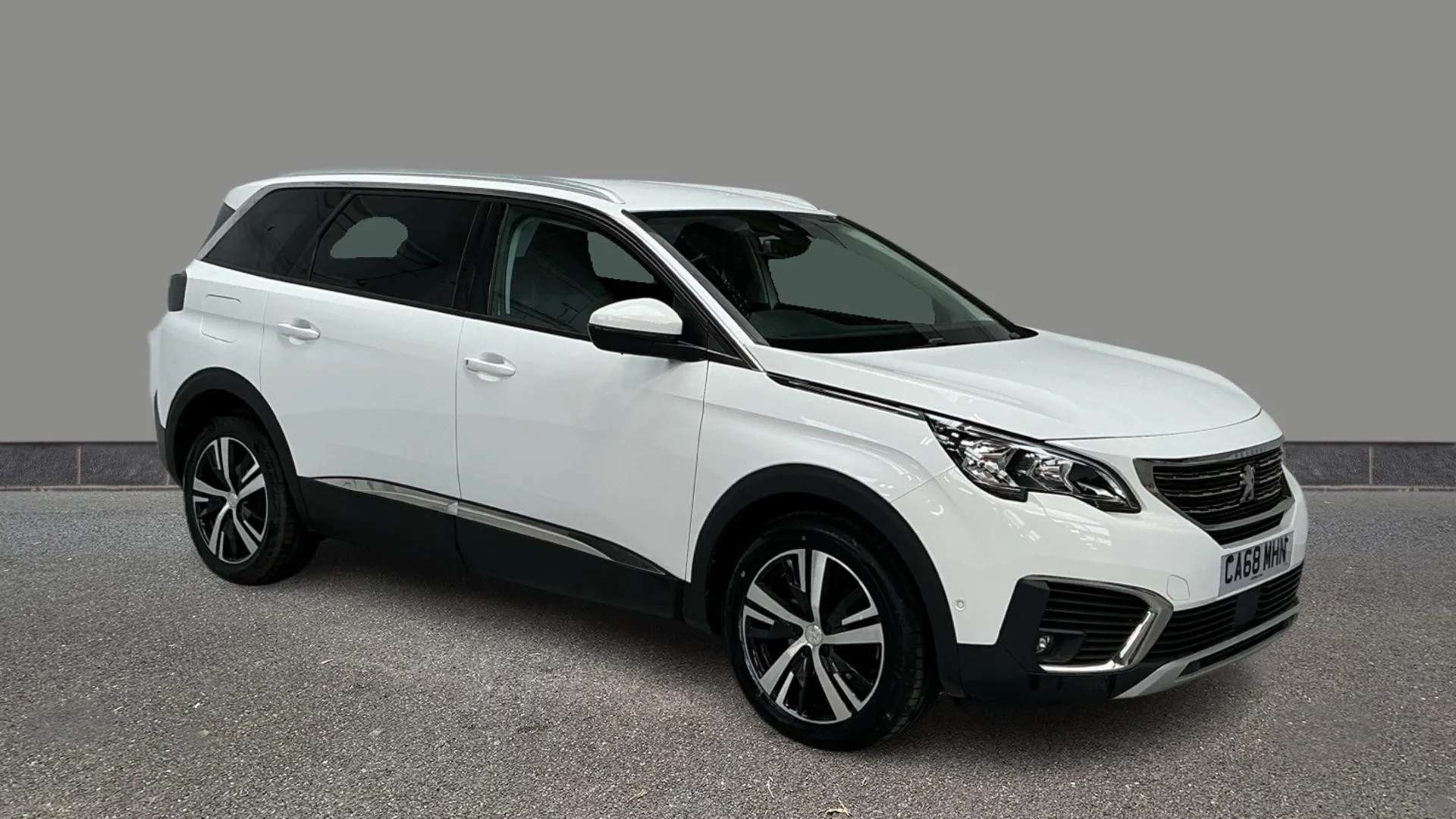 A 2018 PEUGEOT 5008 1.5 BlueHDi Allure EAT8 A 2018 PEUGEOT 5008 1.5 BlueHDi Allure EAT8
