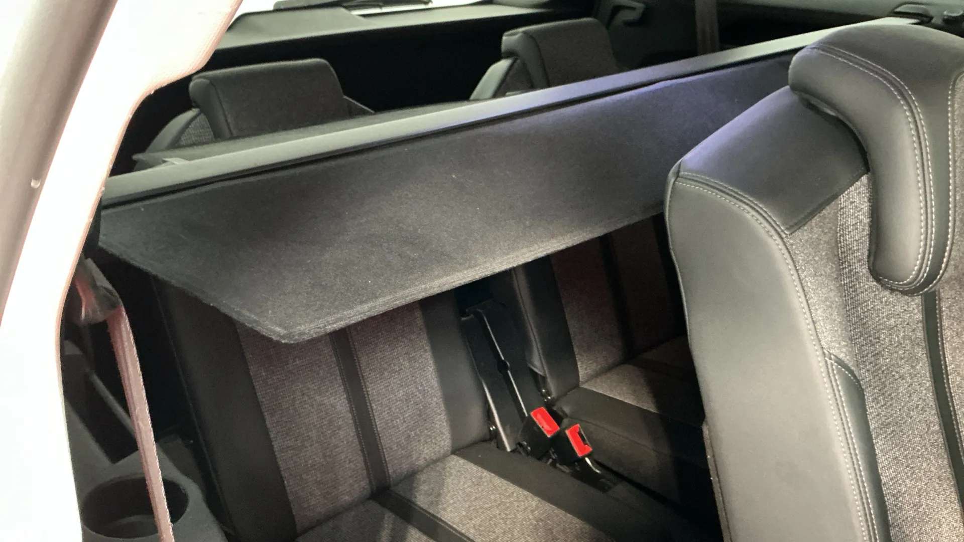2018 PEUGEOT 5008 2018 PEUGEOT 5008