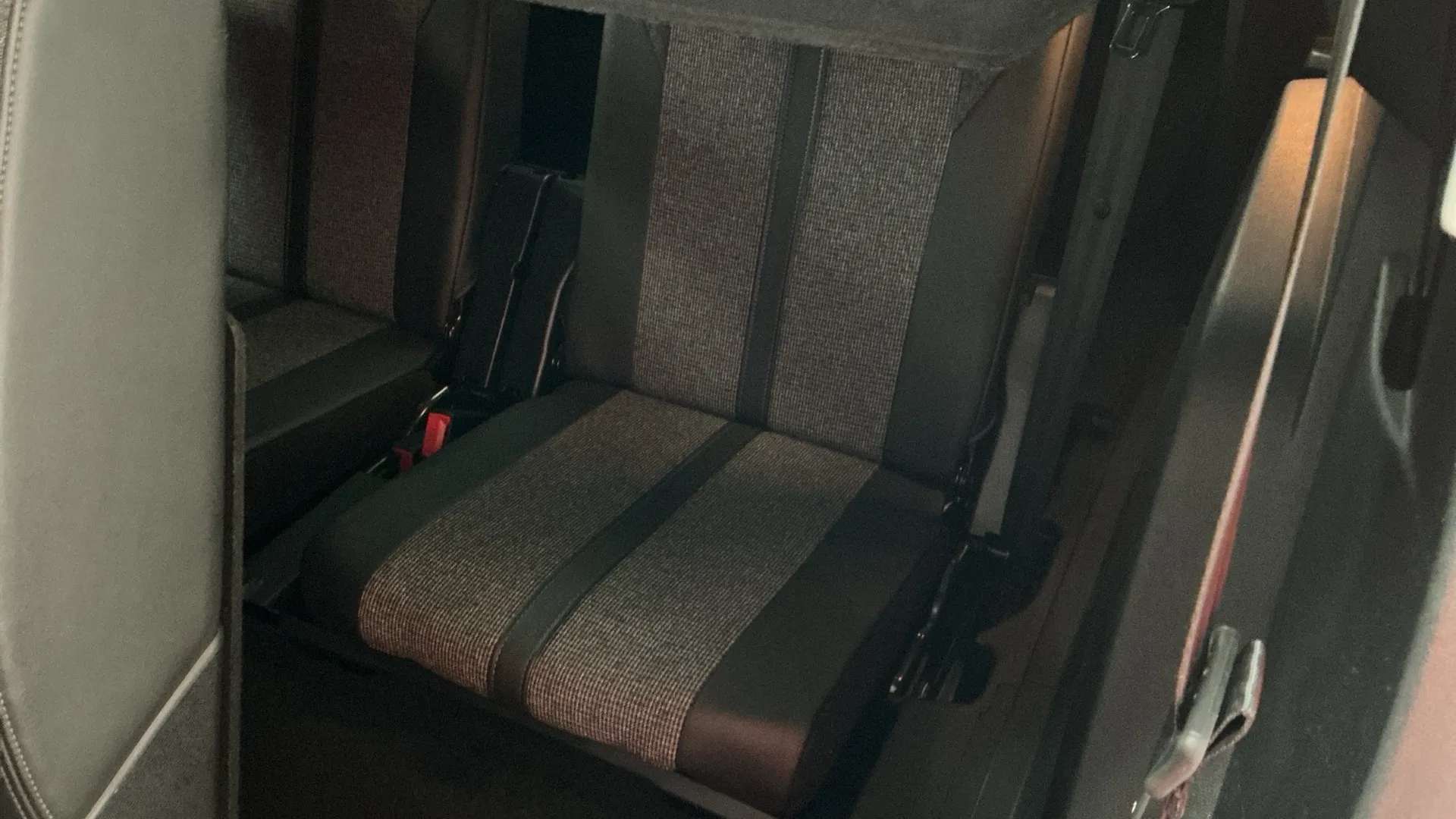 2018 PEUGEOT 5008 2018 PEUGEOT 5008