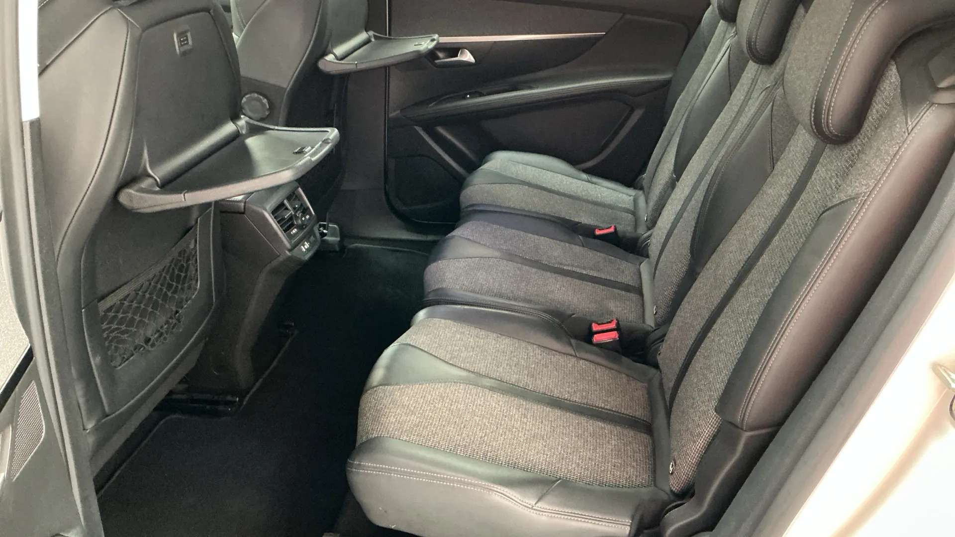 2018 PEUGEOT 5008 2018 PEUGEOT 5008