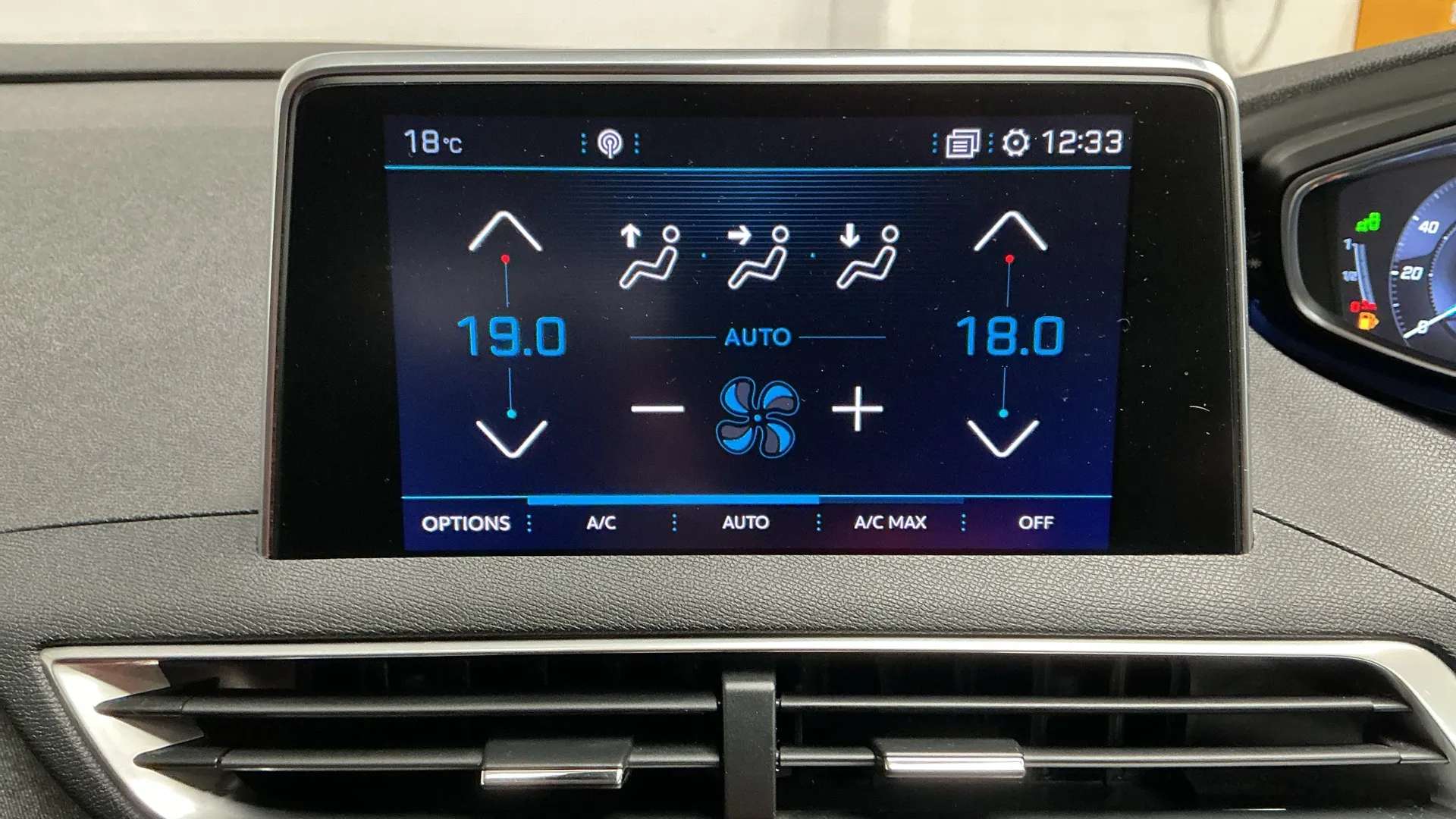 2018 PEUGEOT 5008 2018 PEUGEOT 5008