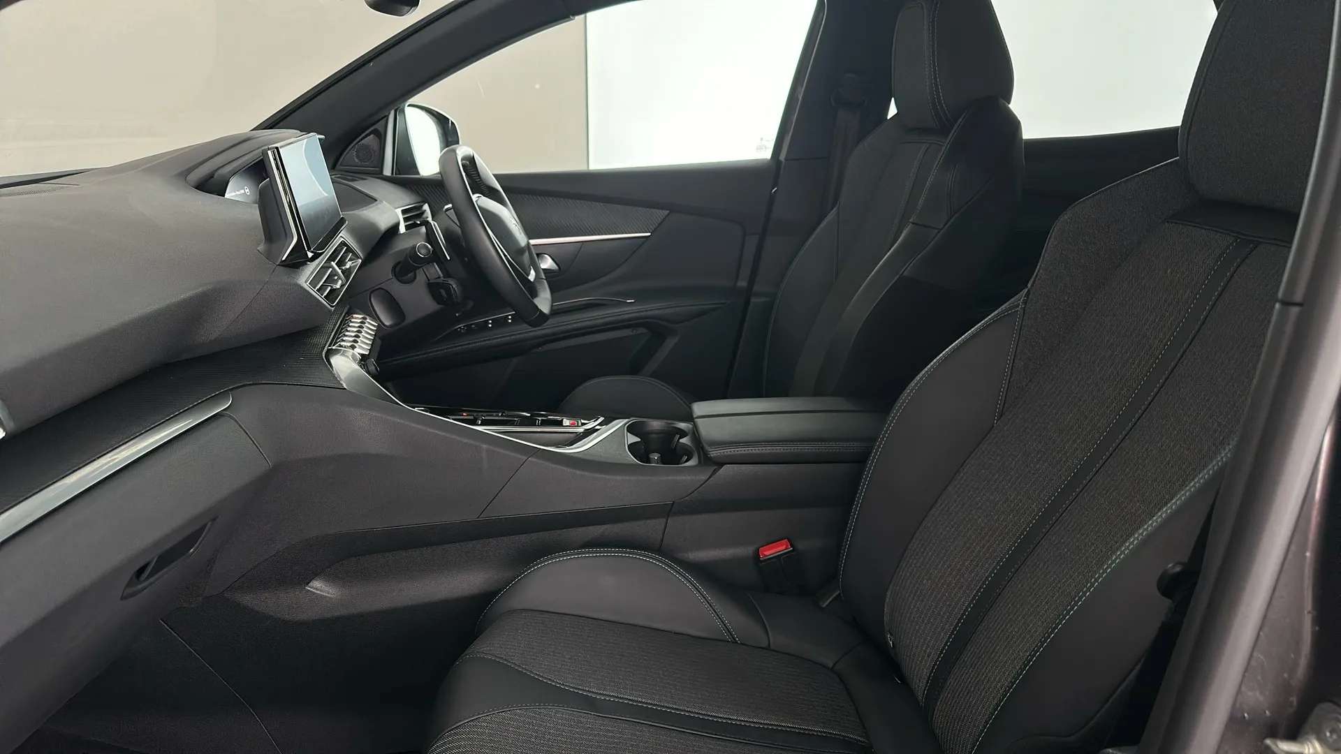 2023 PEUGEOT 3008 2023 PEUGEOT 3008