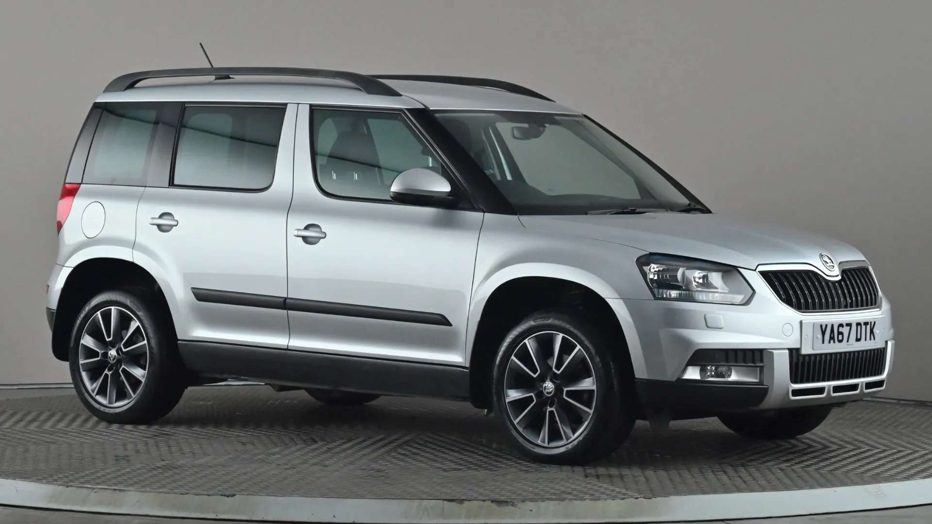 A 2017 SKODA YETI OUTDOOR 2.0 TDI CR SE Drive A 2017 SKODA YETI OUTDOOR 2.0 TDI CR SE Drive