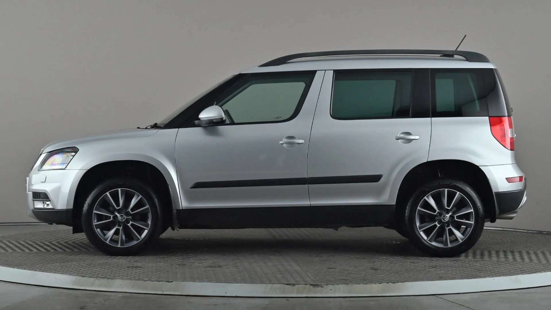 A 2017 SKODA YETI OUTDOOR 2.0 TDI CR SE Drive A 2017 SKODA YETI OUTDOOR 2.0 TDI CR SE Drive