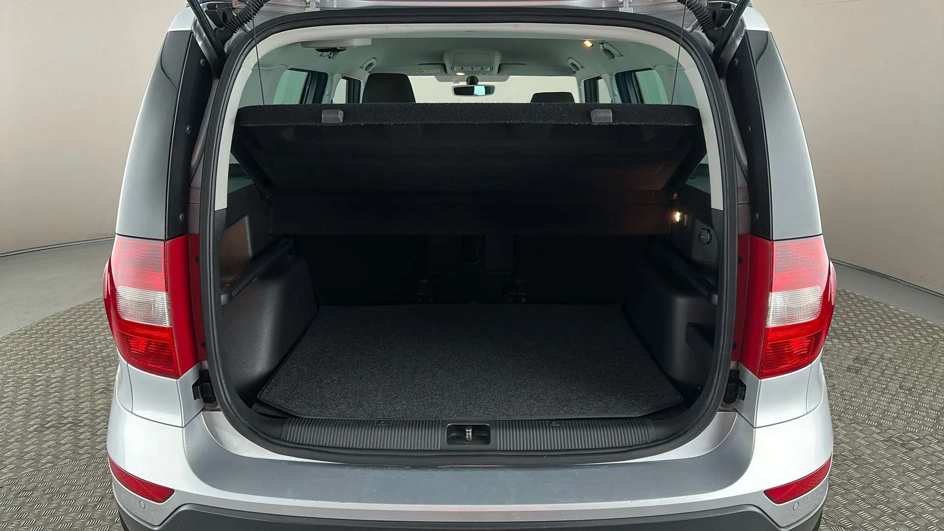 2017 SKODA YETI OUTDOOR 2017 SKODA YETI OUTDOOR