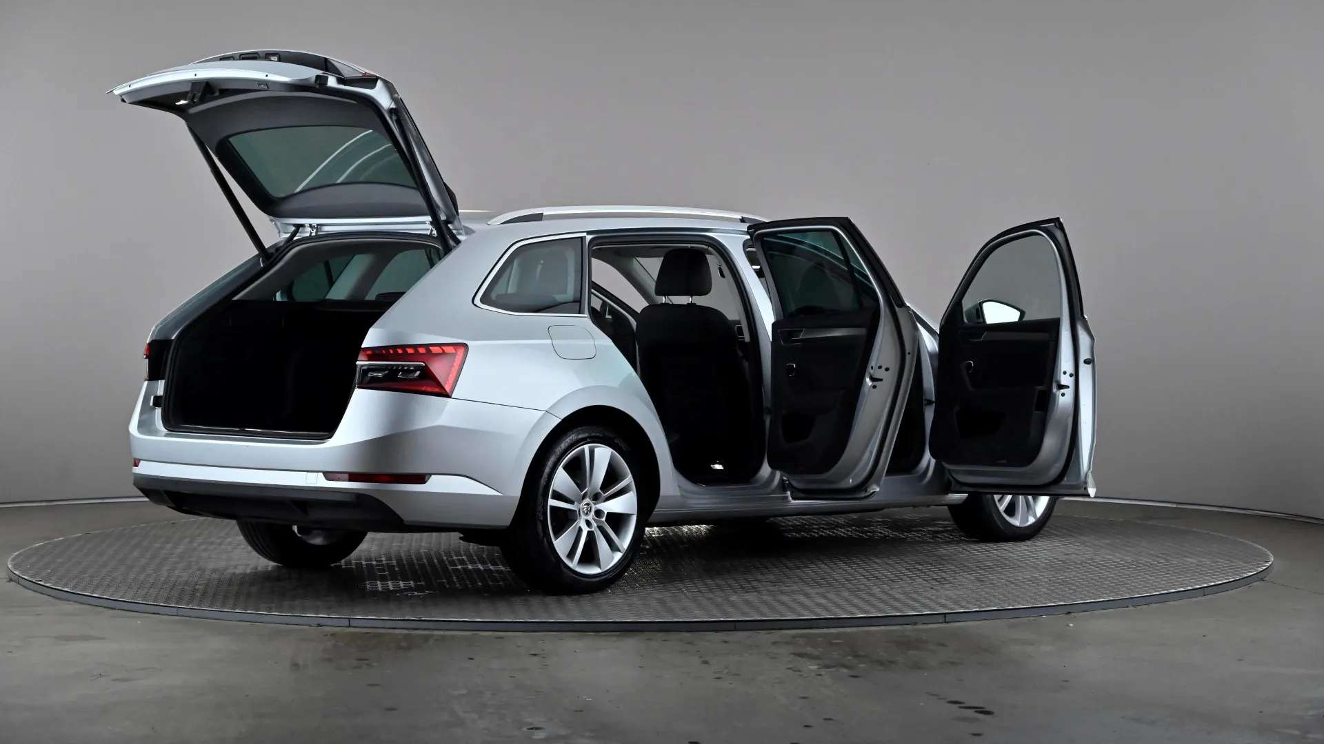 2022 SKODA SUPERB 2022 SKODA SUPERB