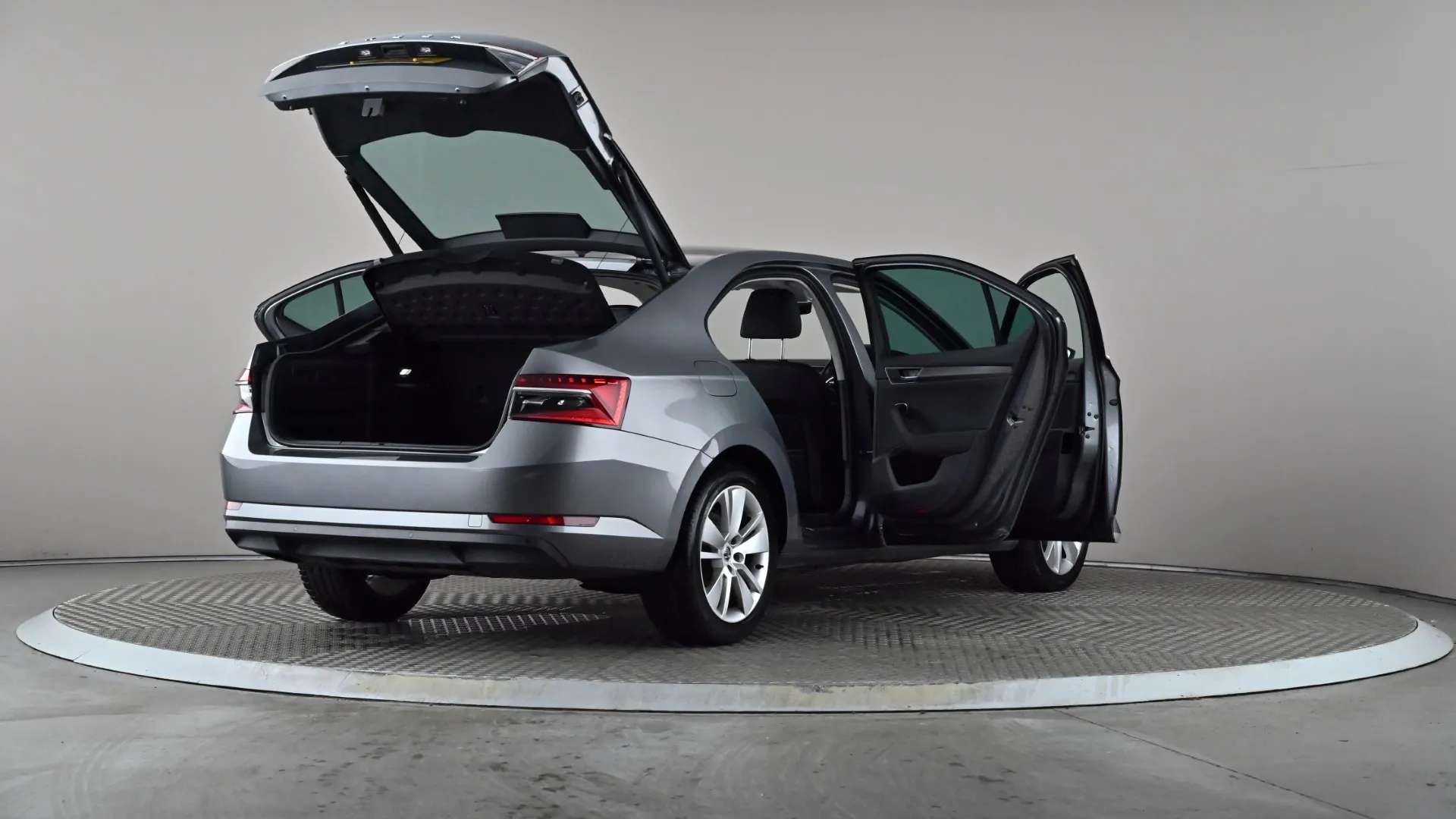 2022 SKODA SUPERB 2022 SKODA SUPERB