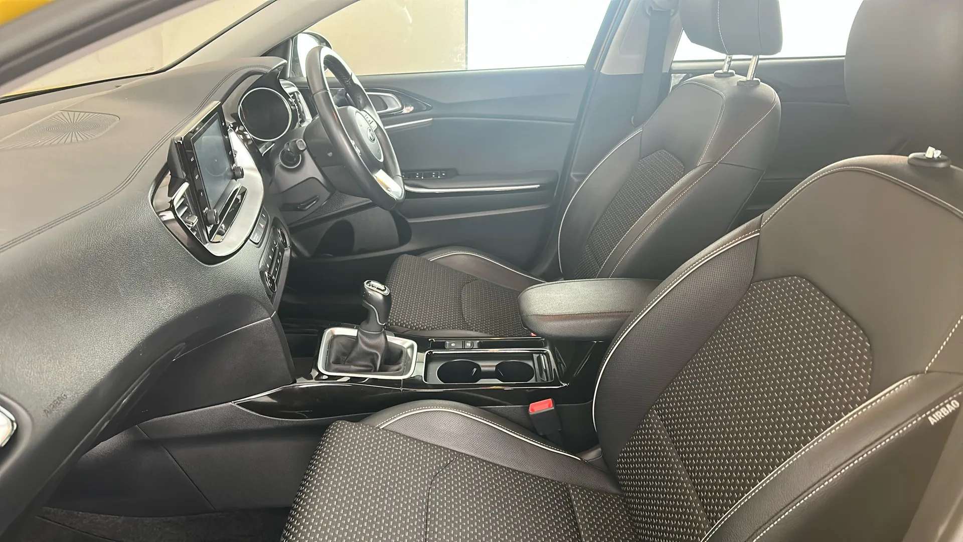 2021 KIA XCEED 2021 KIA XCEED