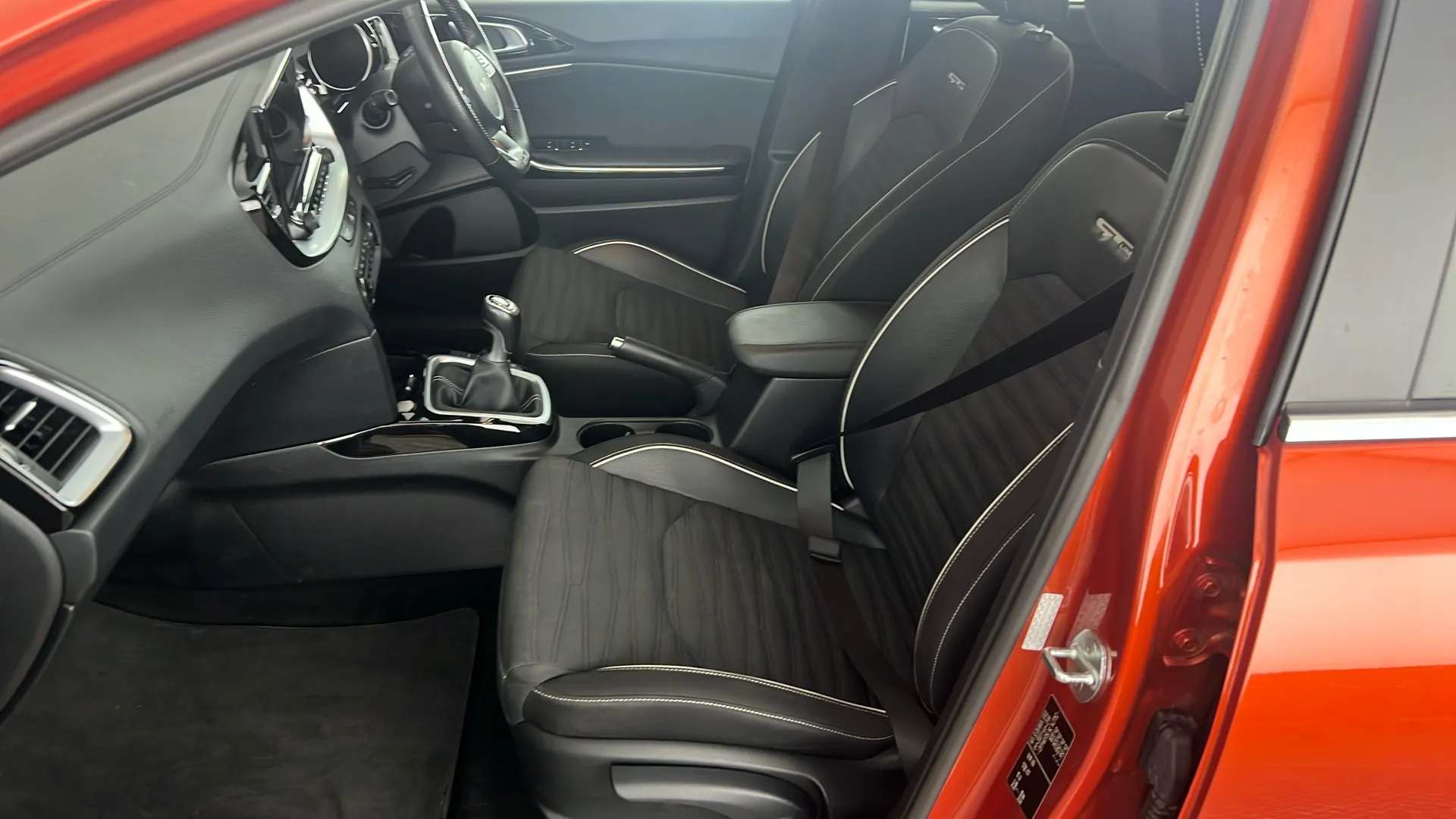 2021 KIA CEED 2021 KIA CEED