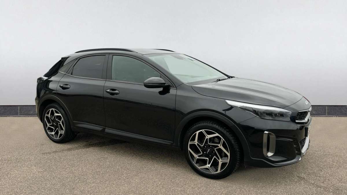 Check out this Kia Xceed 2023 Petrol Manual