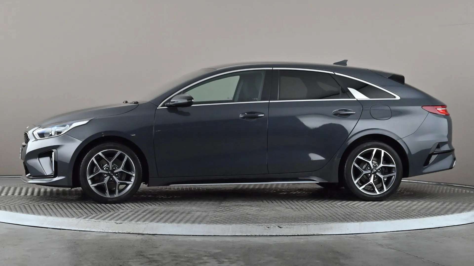 A 2021 KIA PRO CEED 1.5T GDi ISG GT-Line A 2021 KIA PRO CEED 1.5T GDi ISG GT-Line