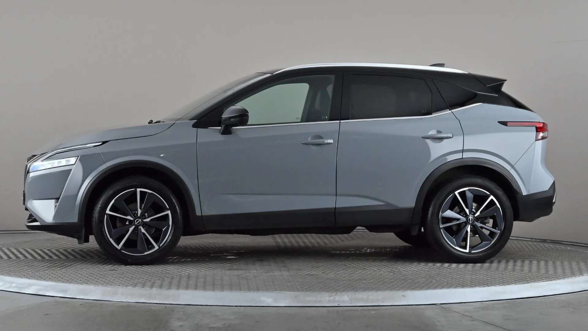A 2022 NISSAN QASHQAI 1.3 DiG-T MH Tekna A 2022 NISSAN QASHQAI 1.3 DiG-T MH Tekna