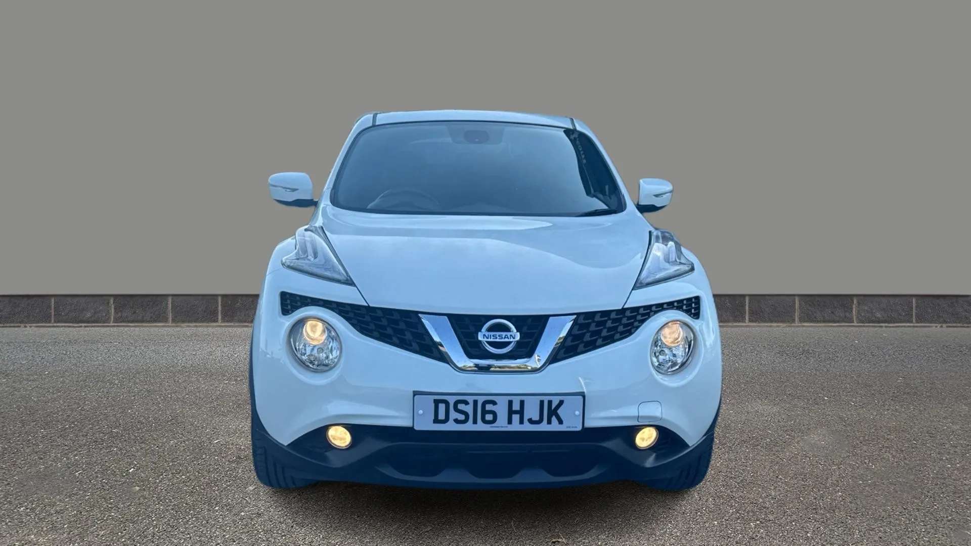 A 2016 NISSAN JUKE 1.2 DiG-T N-Connecta A 2016 NISSAN JUKE 1.2 DiG-T N-Connecta