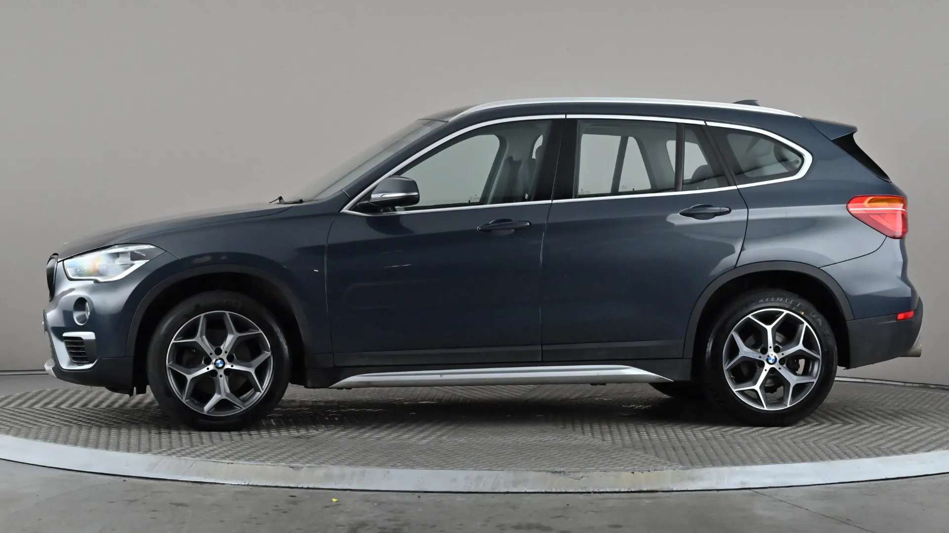 A 2019 BMW X1 sDrive 18i xLine A 2019 BMW X1 sDrive 18i xLine