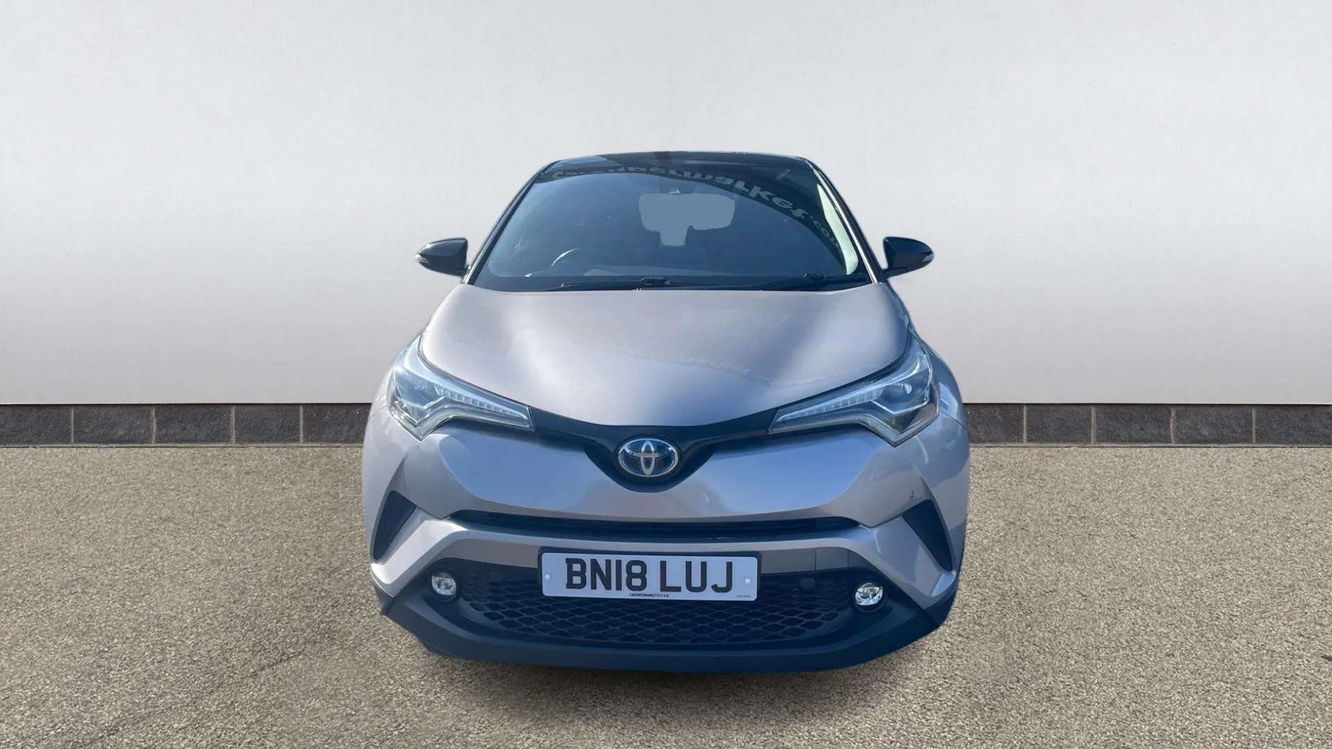 A 2018 TOYOTA C-HR 1.8 Hybrid Dynamic CVT A 2018 TOYOTA C-HR 1.8 Hybrid Dynamic CVT