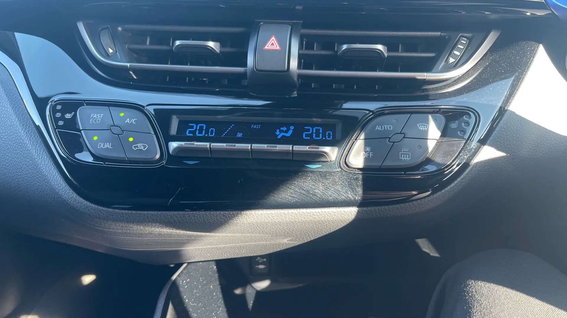 2018 TOYOTA C-HR 2018 TOYOTA C-HR