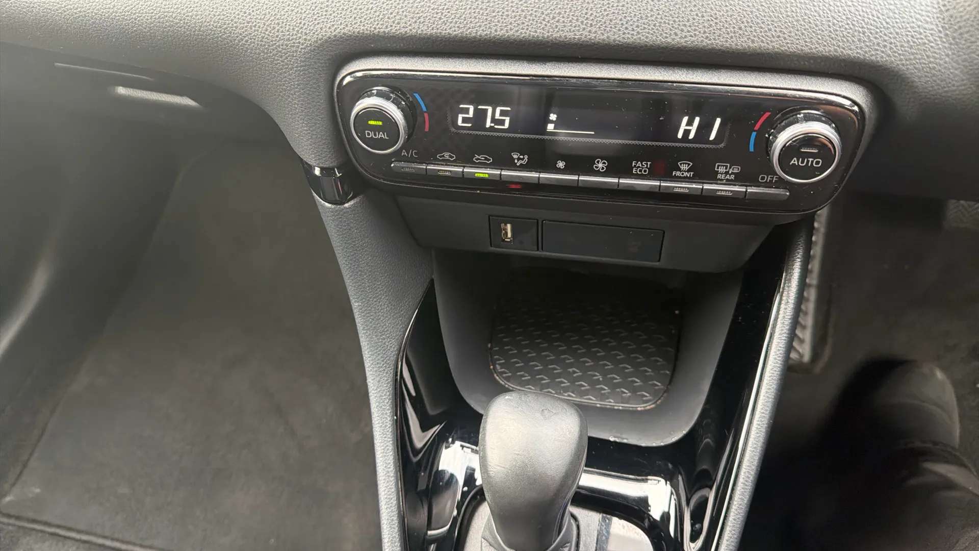 2022 TOYOTA YARIS 2022 TOYOTA YARIS