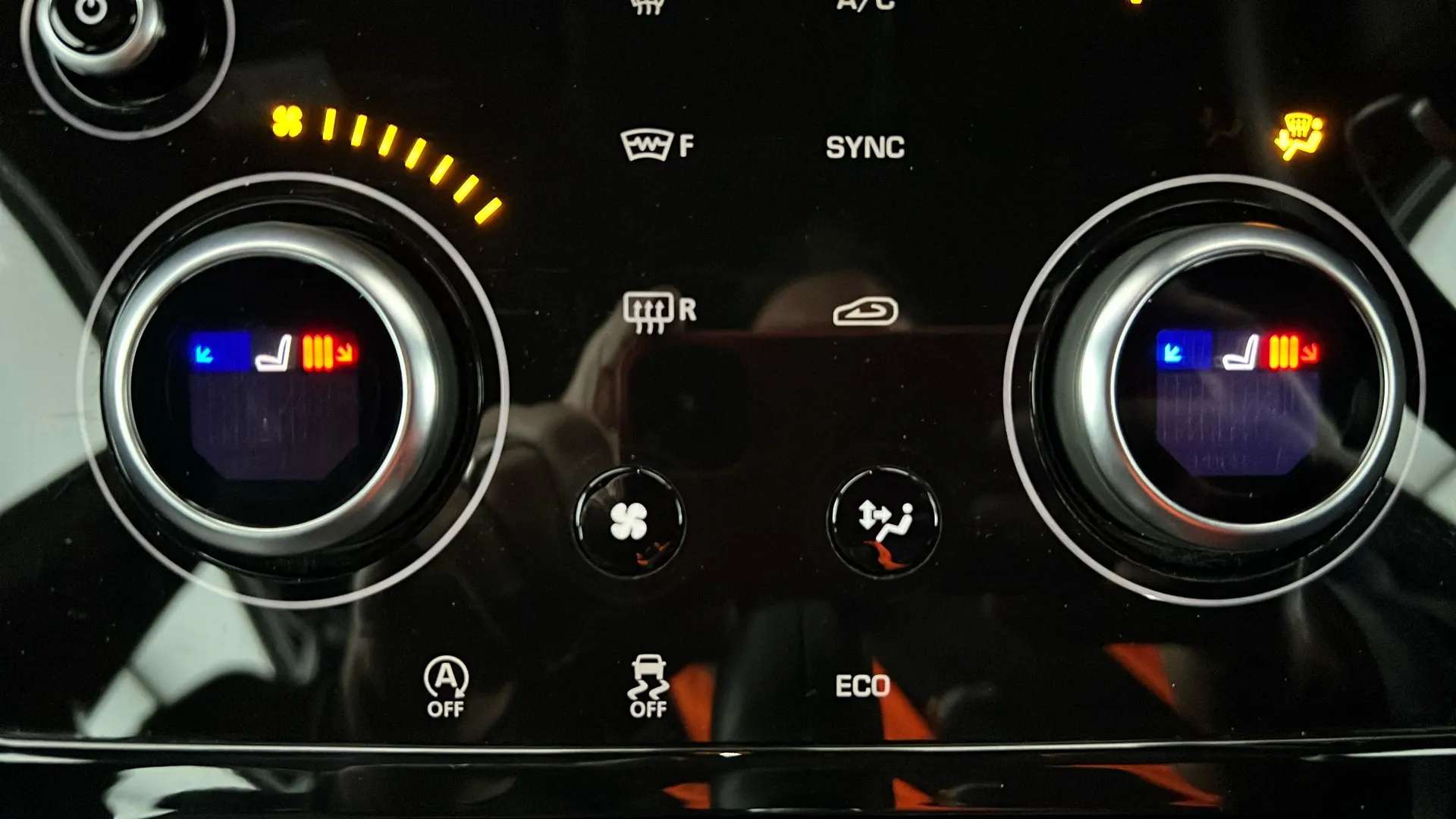 2020 LAND ROVER RANGE ROVER EVOQUE 2020 LAND ROVER RANGE ROVER EVOQUE