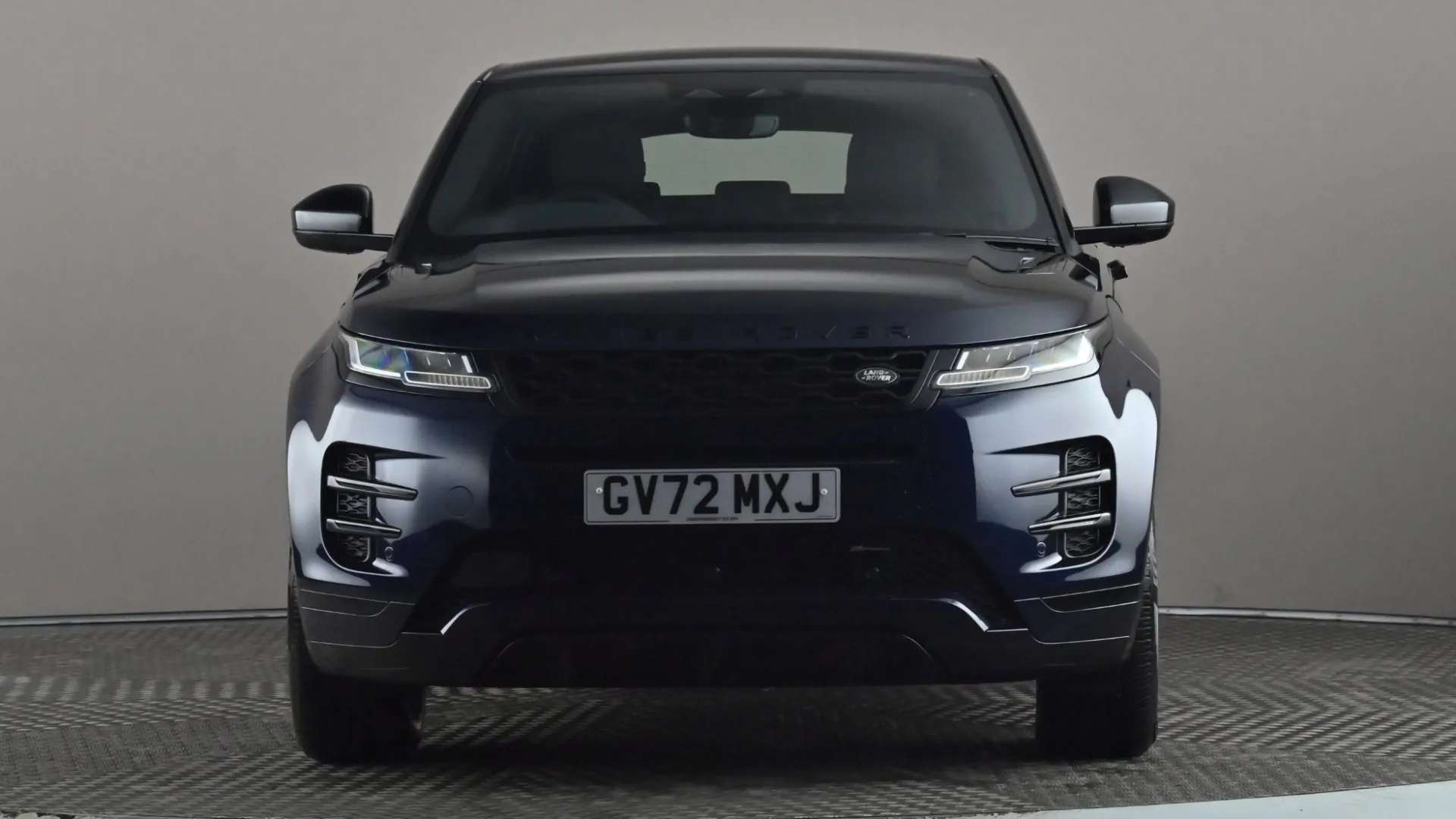 A 2022 LAND ROVER RANGE ROVER EVOQUE 1.5 P300e R-Dynamic S Auto A 2022 LAND ROVER RANGE ROVER EVOQUE 1.5 P300e R-Dynamic S Auto