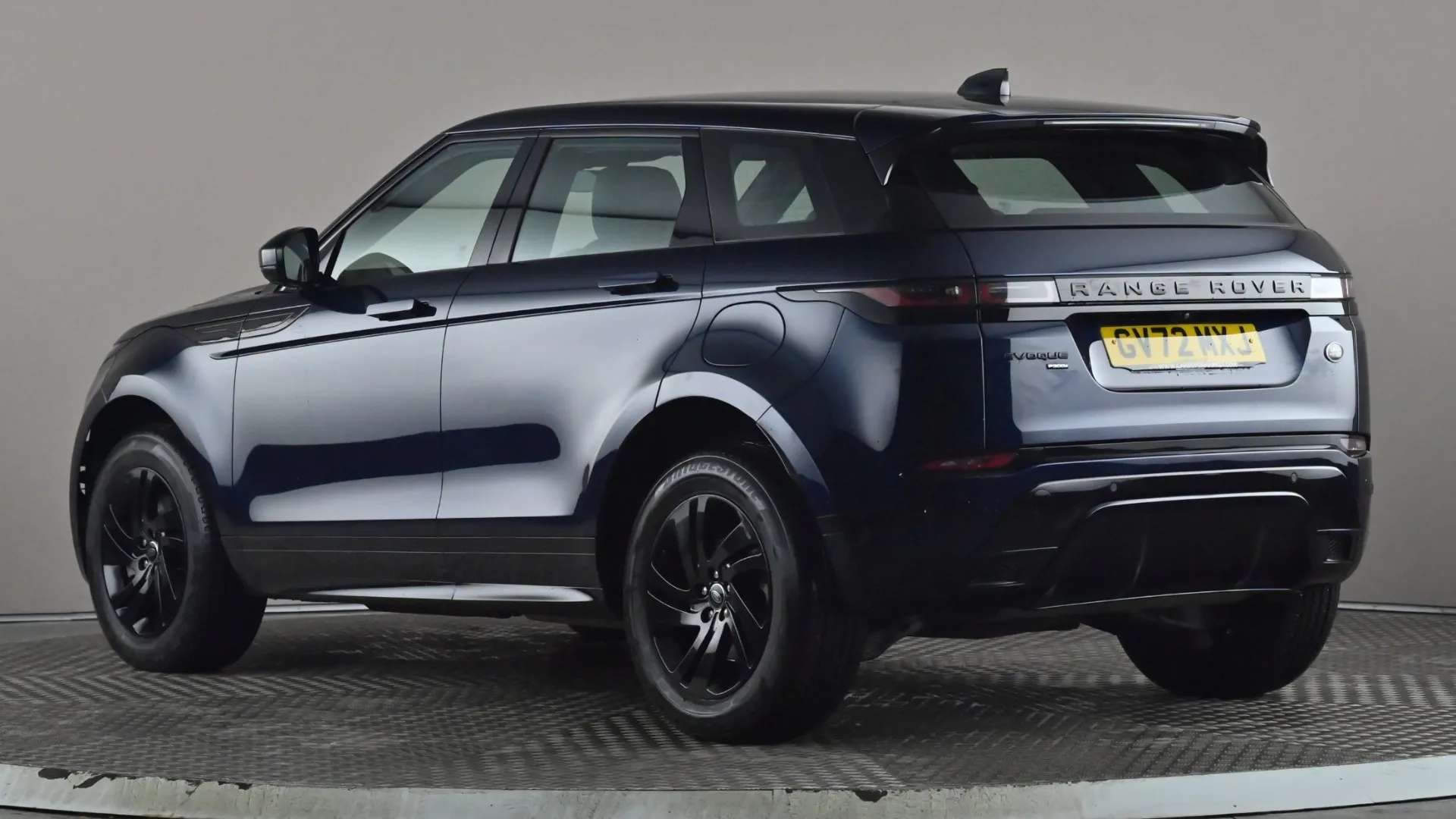 A 2022 LAND ROVER RANGE ROVER EVOQUE 1.5 P300e R-Dynamic S Auto A 2022 LAND ROVER RANGE ROVER EVOQUE 1.5 P300e R-Dynamic S Auto