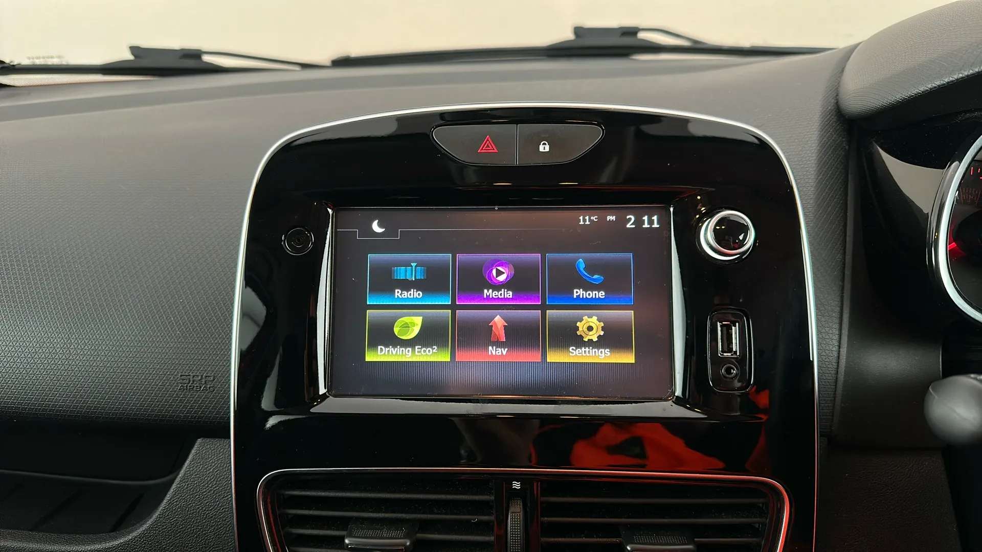 2018 RENAULT CLIO 2018 RENAULT CLIO