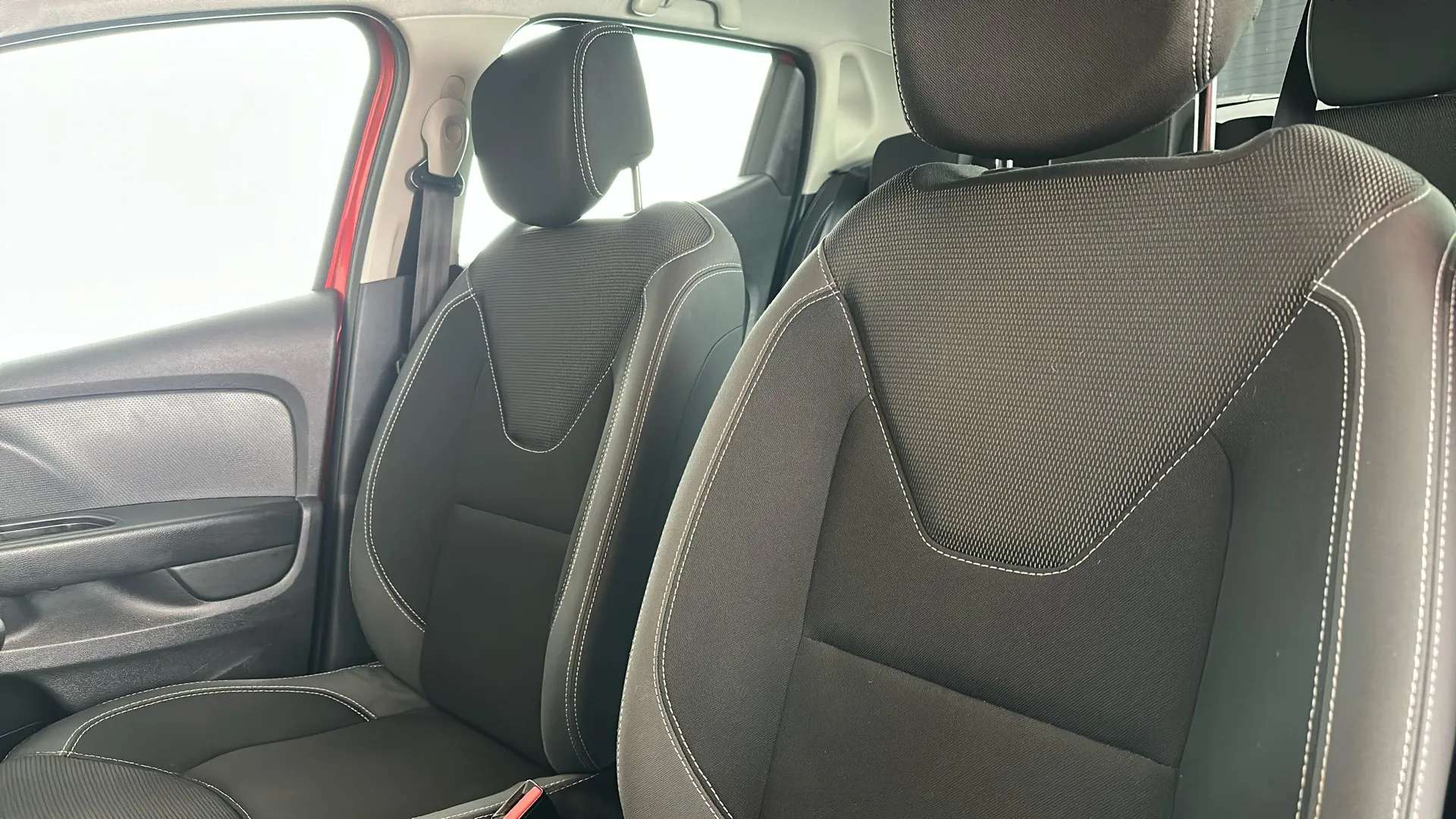 2018 RENAULT CLIO 2018 RENAULT CLIO