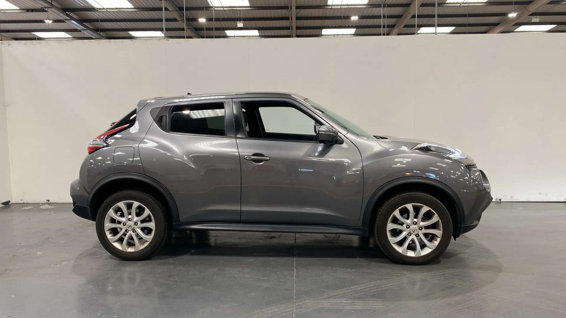 A 2015 NISSAN JUKE 1.5 dCi Tekna A 2015 NISSAN JUKE 1.5 dCi Tekna