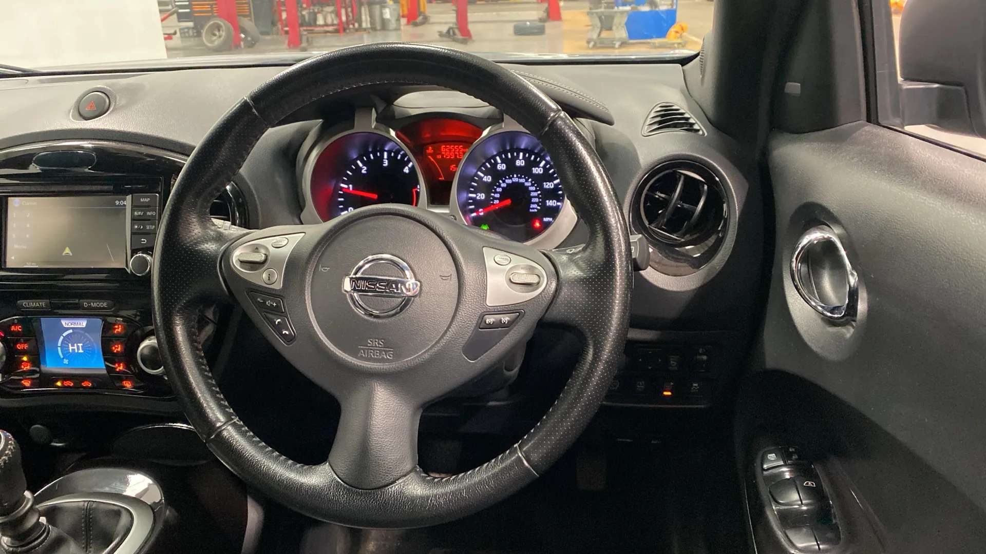 A 2015 NISSAN JUKE 1.5 dCi Tekna A 2015 NISSAN JUKE 1.5 dCi Tekna