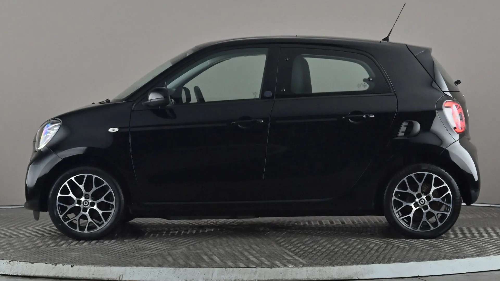 2020 SMART FORFOUR 2020 SMART FORFOUR