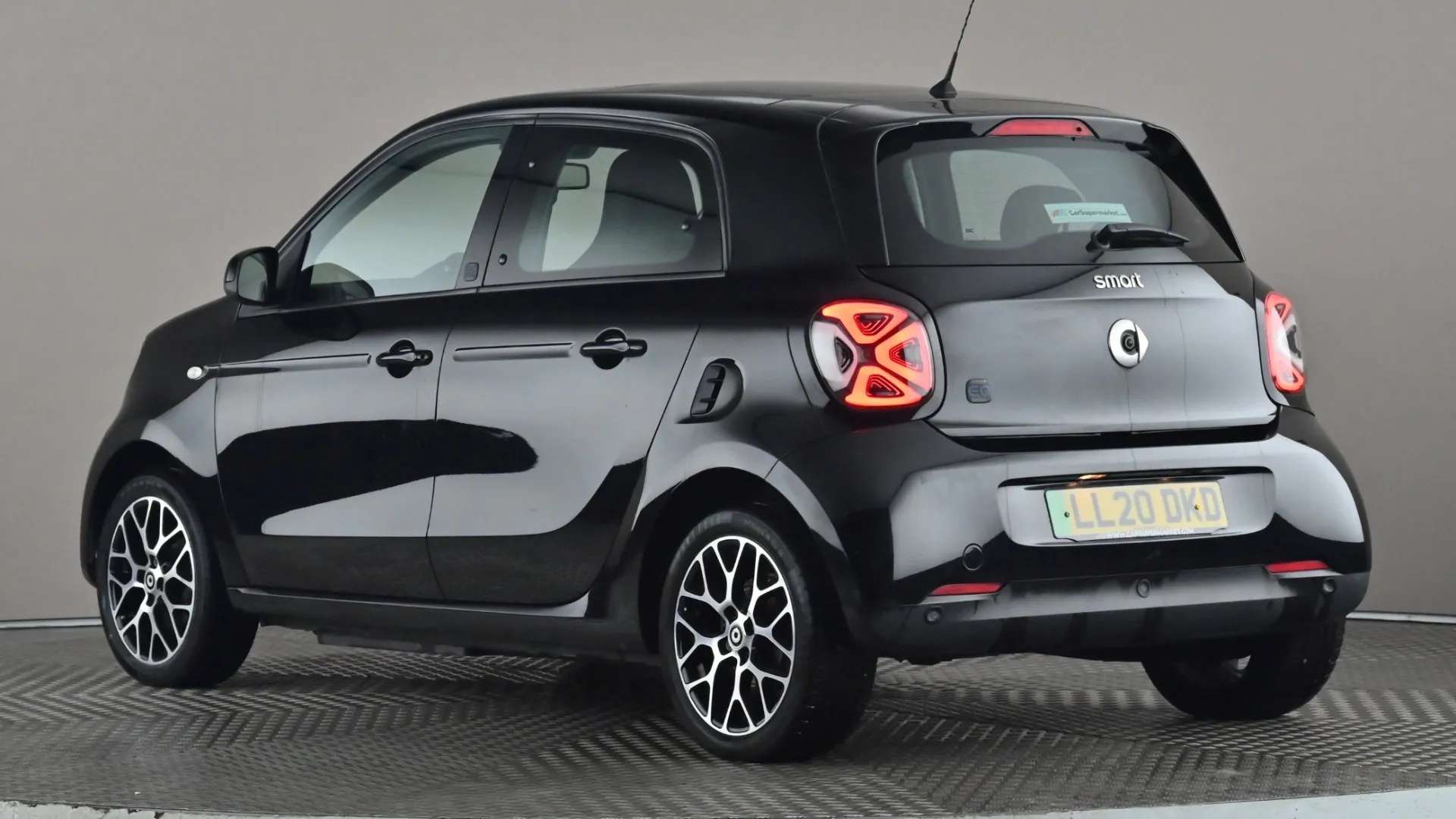 2020 SMART FORFOUR 2020 SMART FORFOUR