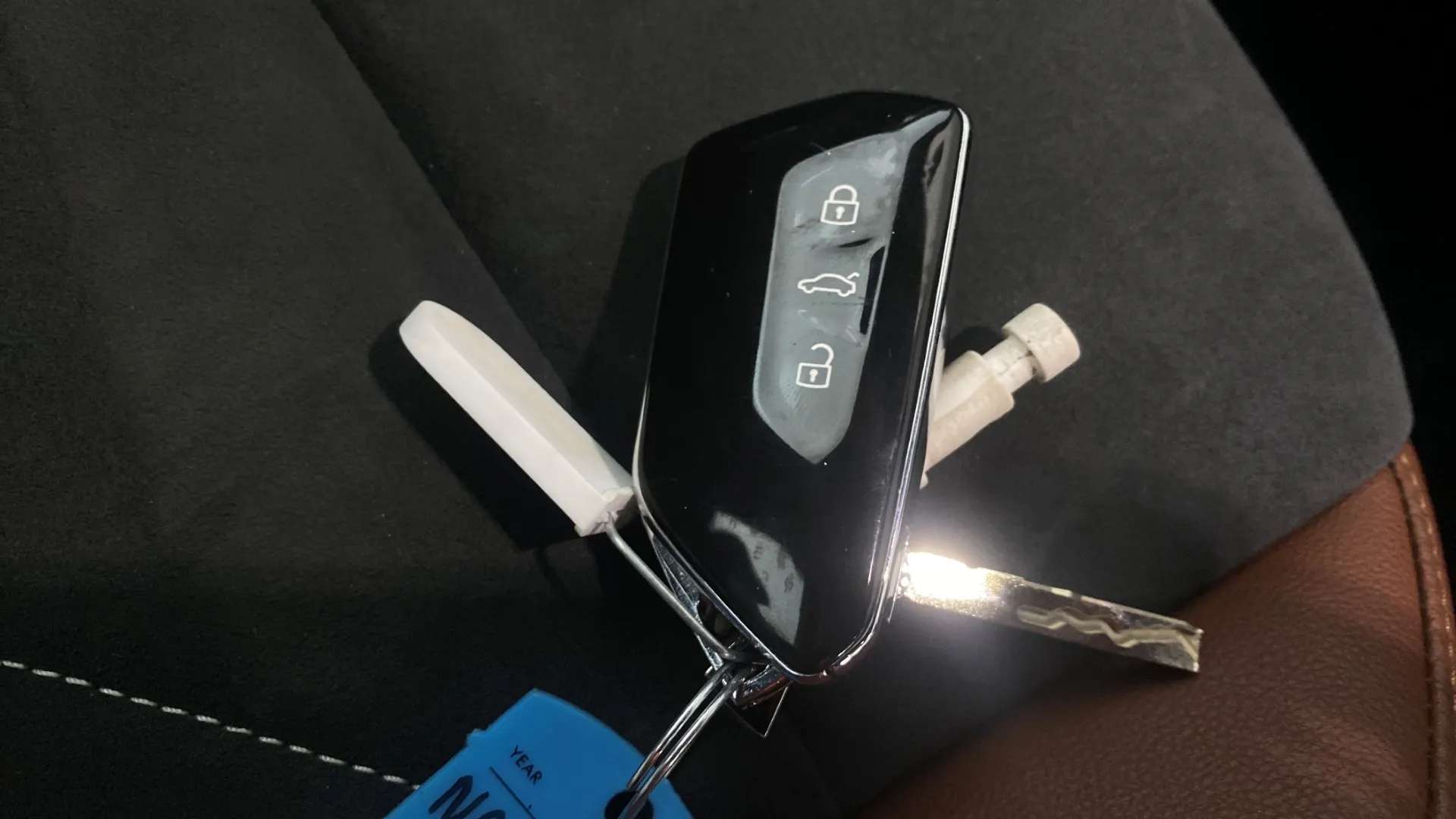 2021 VOLKSWAGEN ID.4 2021 VOLKSWAGEN ID.4