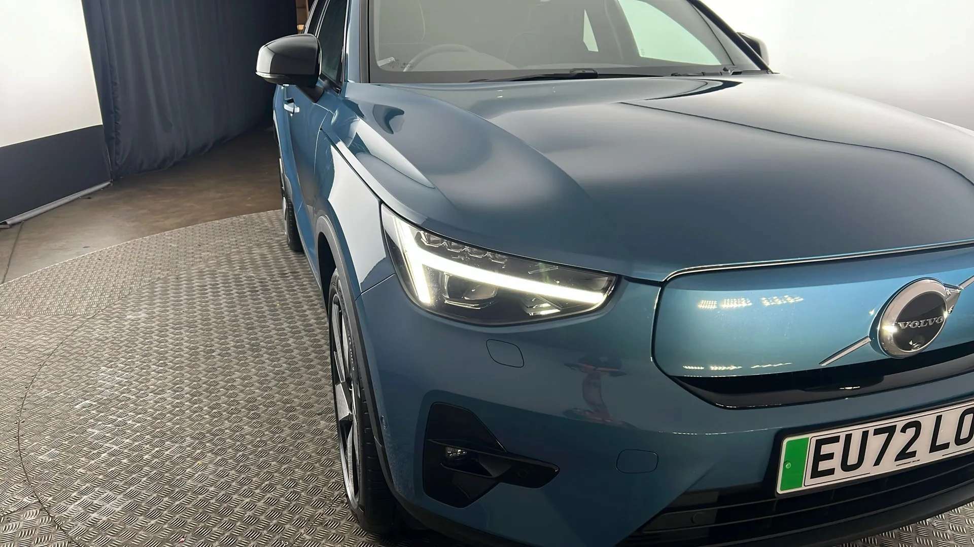2022 VOLVO C40 2022 VOLVO C40