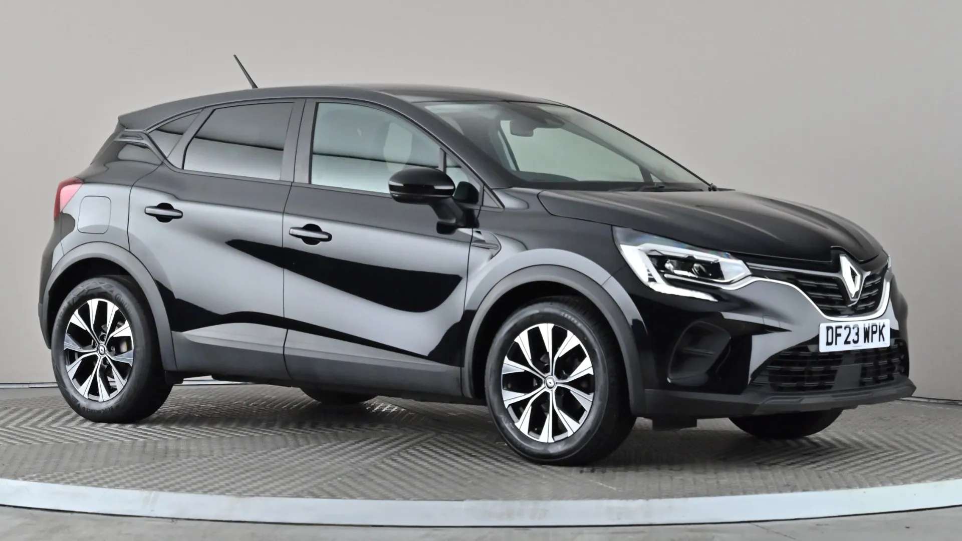 A 2023 RENAULT CAPTUR 1.0 TCE 90 Evolution A 2023 RENAULT CAPTUR 1.0 TCE 90 Evolution