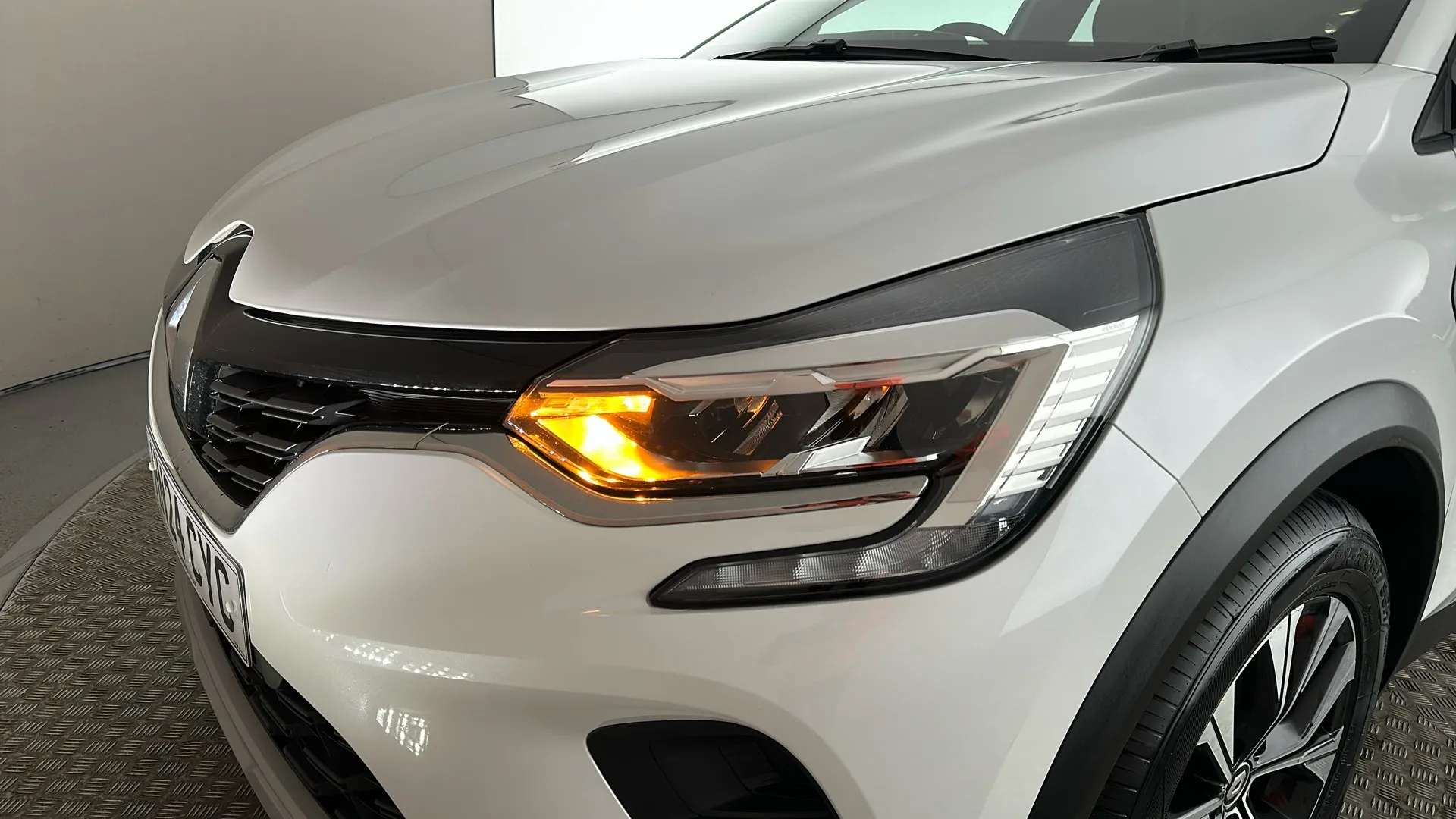 2024 RENAULT CAPTUR 2024 RENAULT CAPTUR