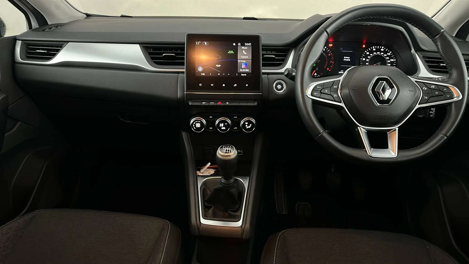 2024 RENAULT CAPTUR 2024 RENAULT CAPTUR