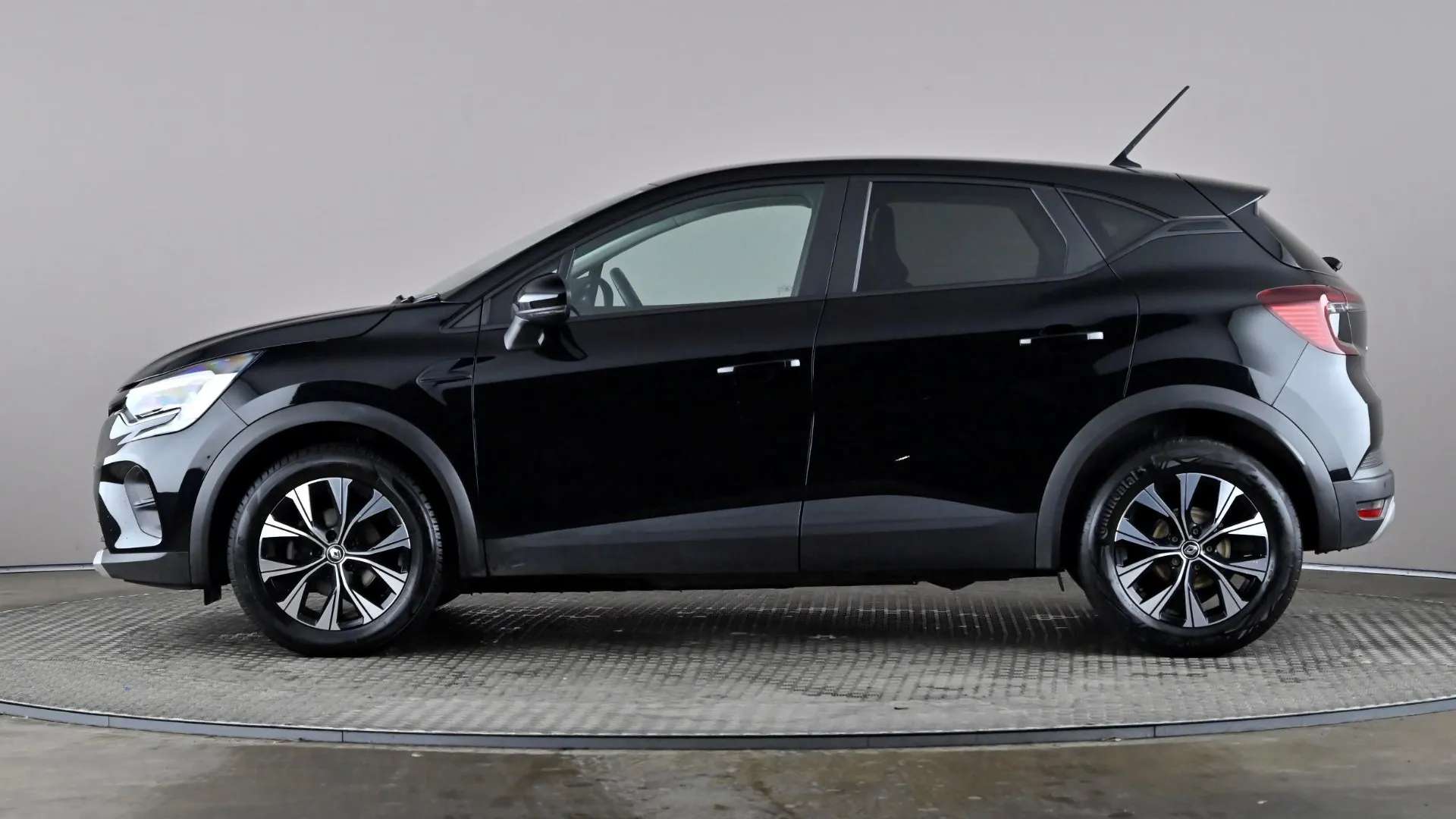 A 2024 RENAULT CAPTUR 1.0 TCE 90 Evolution A 2024 RENAULT CAPTUR 1.0 TCE 90 Evolution