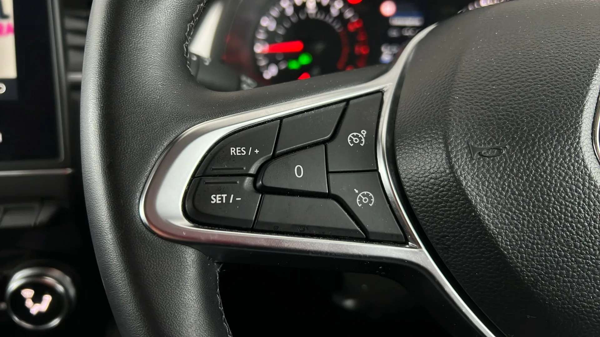 2024 RENAULT CAPTUR 2024 RENAULT CAPTUR