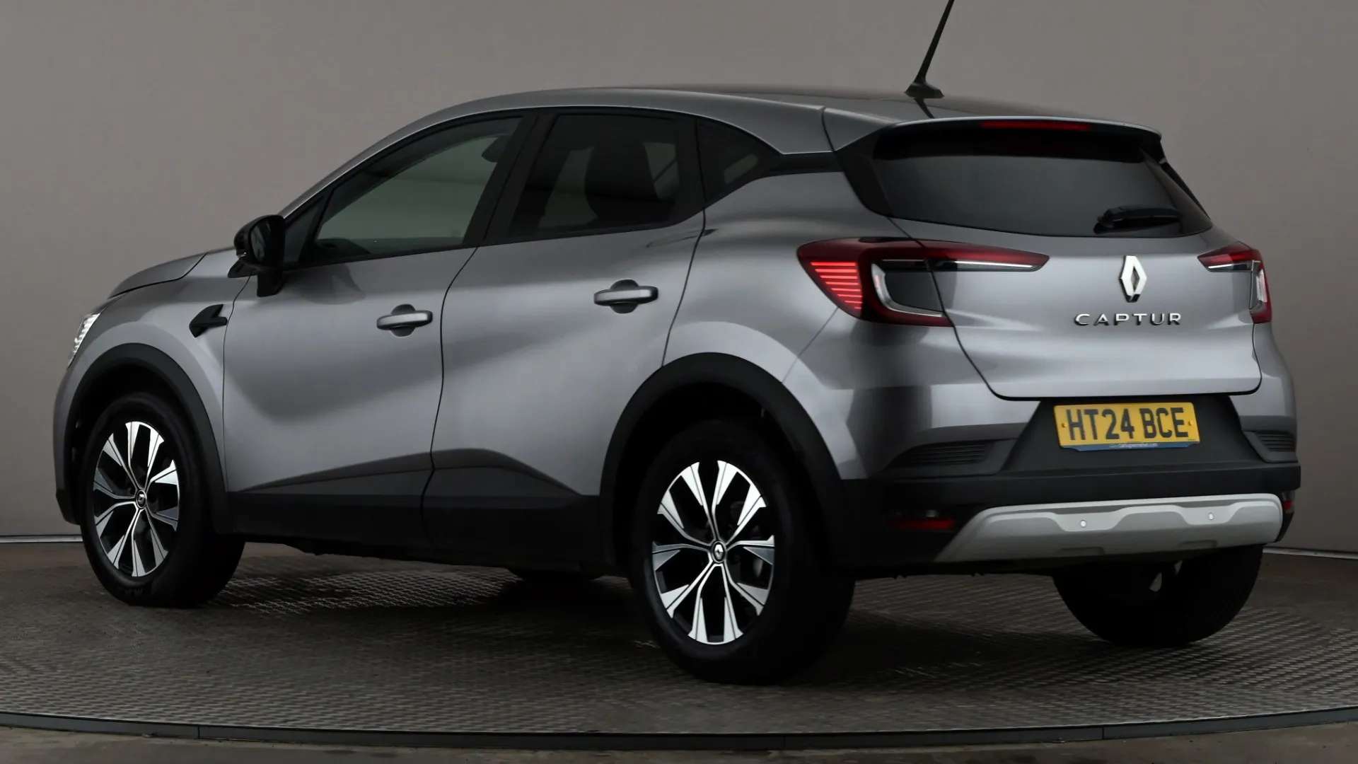 A 2024 RENAULT CAPTUR 1.0 TCE 90 Evolution A 2024 RENAULT CAPTUR 1.0 TCE 90 Evolution
