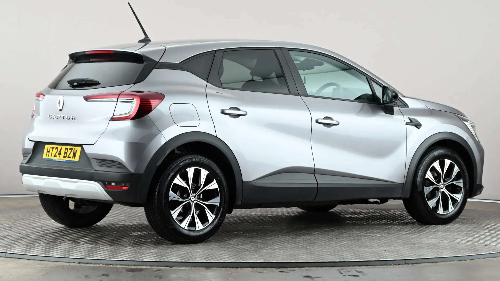 2024 RENAULT CAPTUR 2024 RENAULT CAPTUR