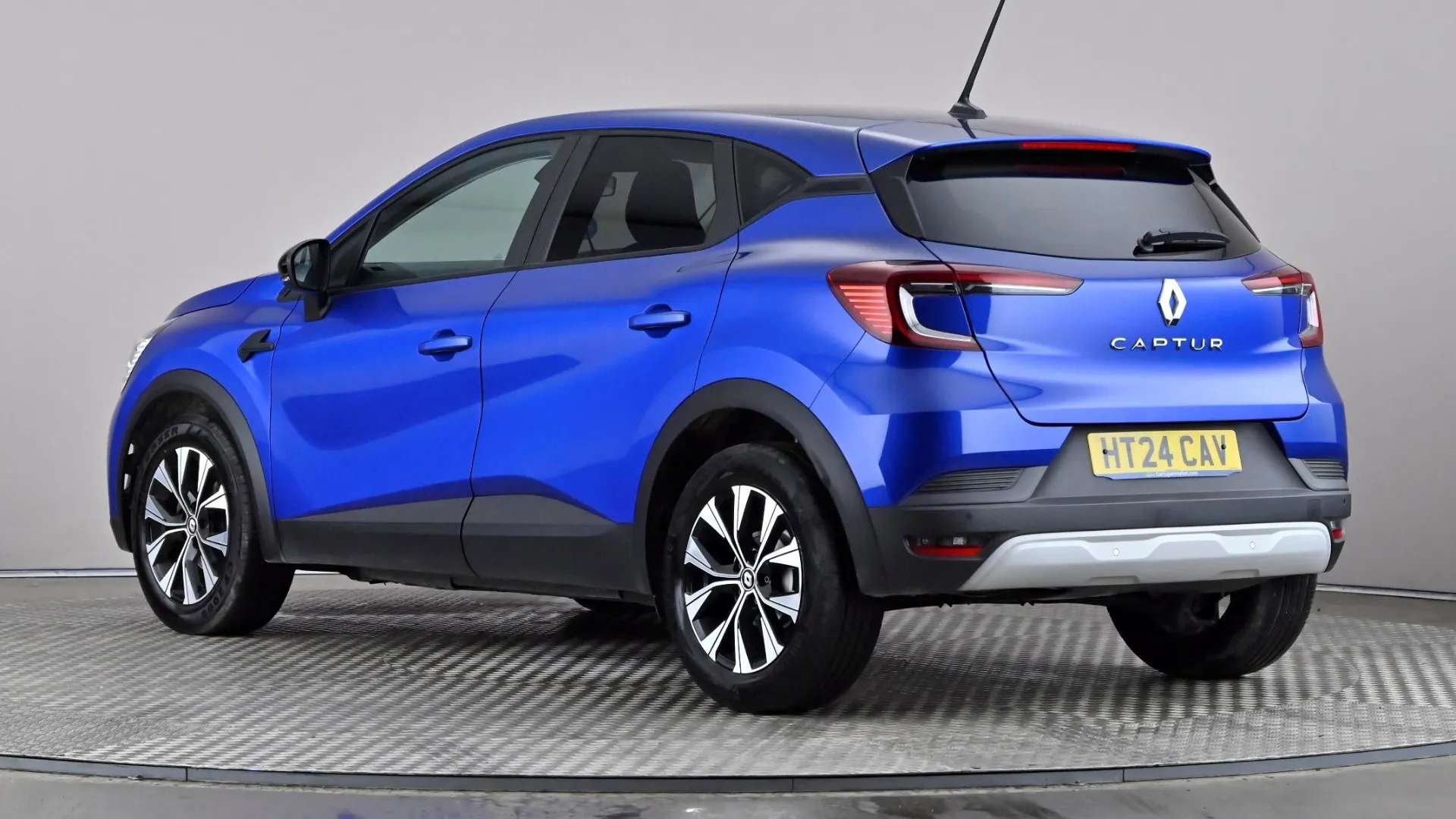 A 2024 RENAULT CAPTUR 1.0 TCE 90 Evolution A 2024 RENAULT CAPTUR 1.0 TCE 90 Evolution