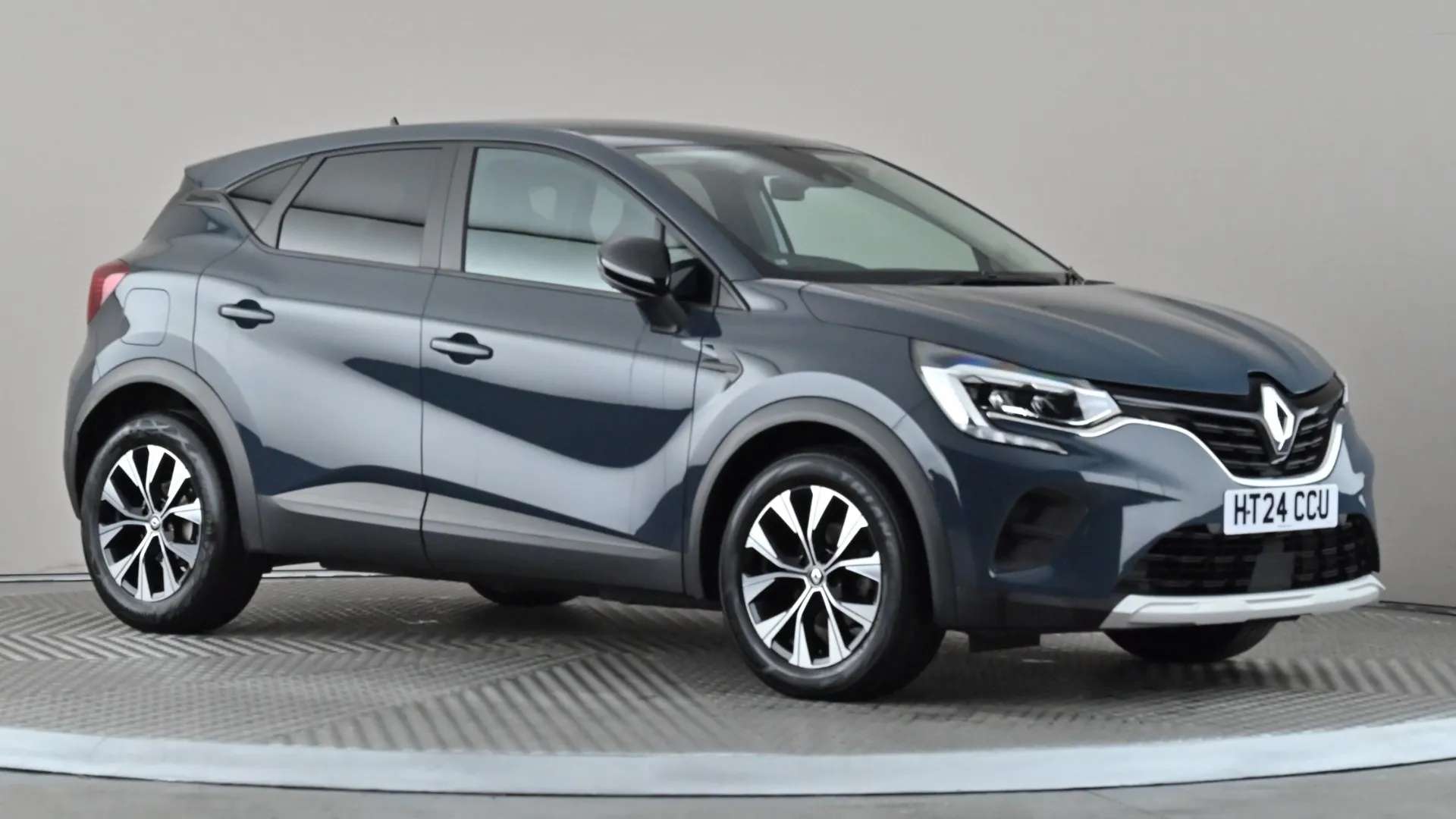 A 2024 RENAULT CAPTUR 1.0 TCE 90 Evolution A 2024 RENAULT CAPTUR 1.0 TCE 90 Evolution