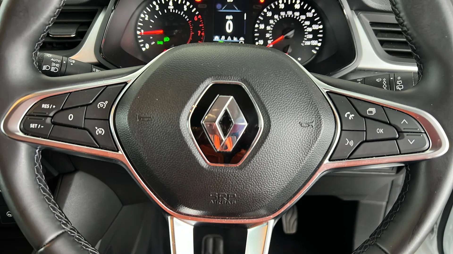 2024 RENAULT CAPTUR 2024 RENAULT CAPTUR