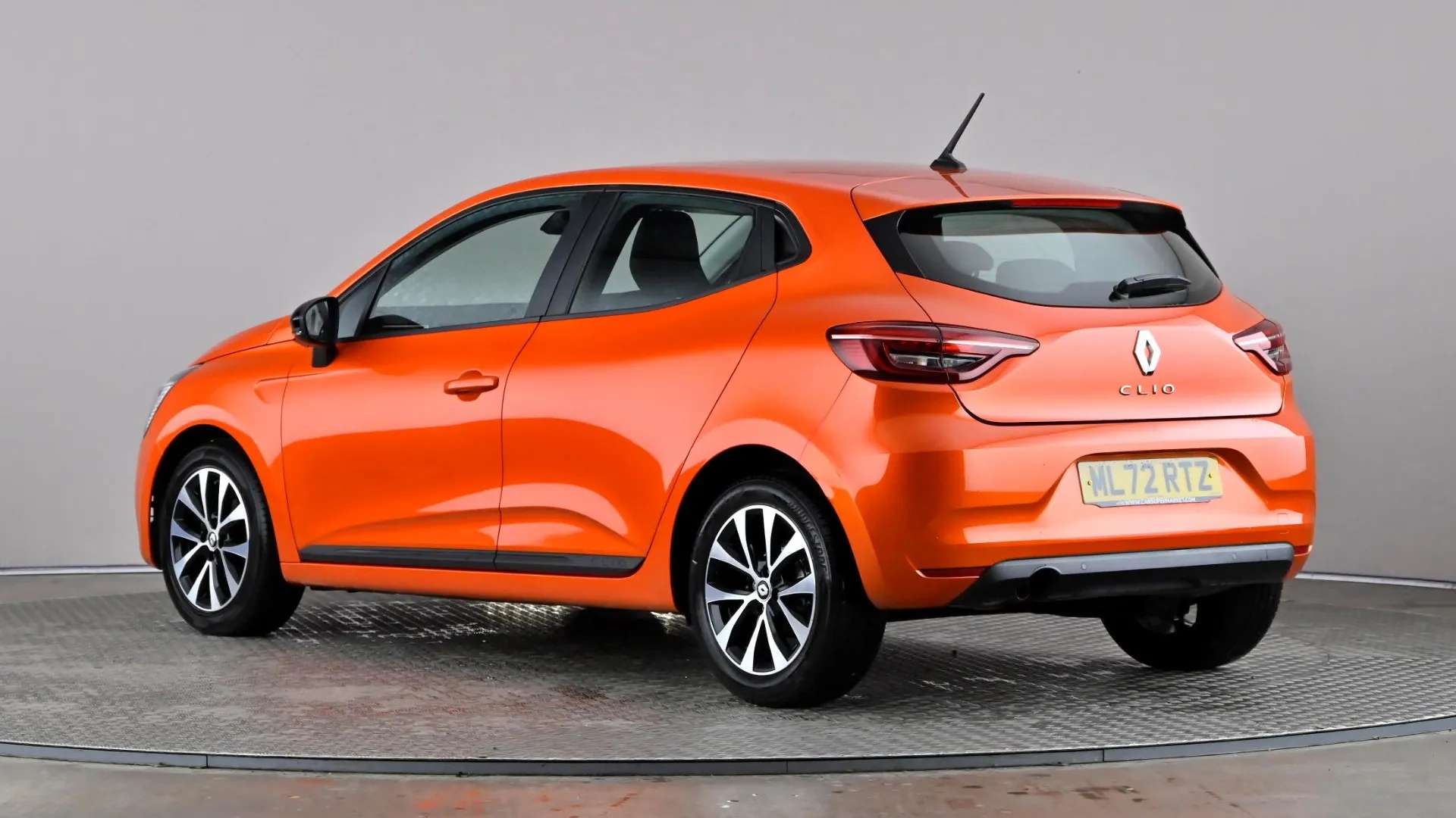 A 2022 RENAULT CLIO 1.0 TCe 90 Evolution A 2022 RENAULT CLIO 1.0 TCe 90 Evolution