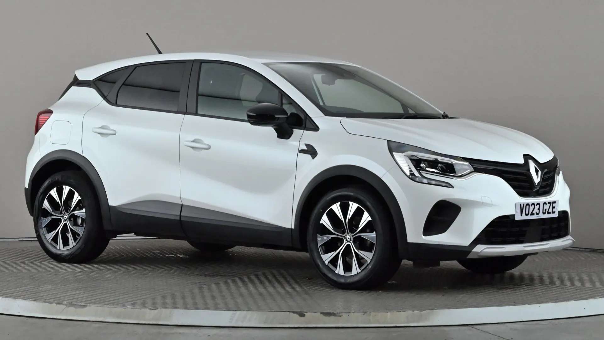 A 2023 RENAULT CAPTUR 1.0 TCE 90 Evolution A 2023 RENAULT CAPTUR 1.0 TCE 90 Evolution
